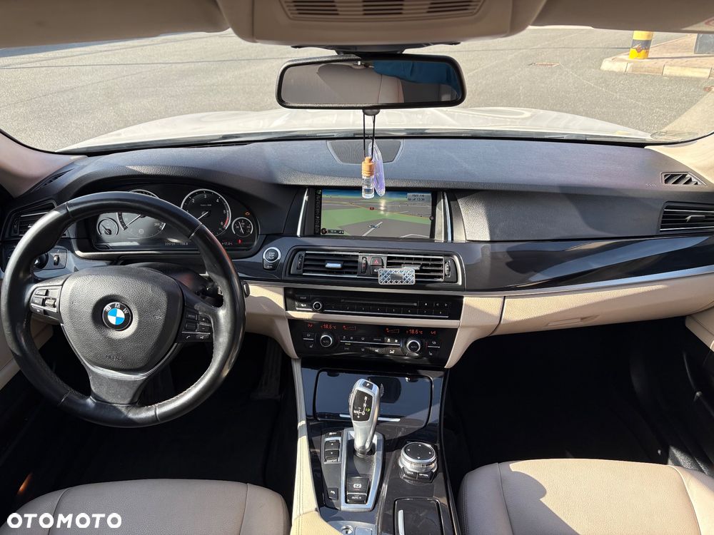 BMW Seria 5 520d - 8