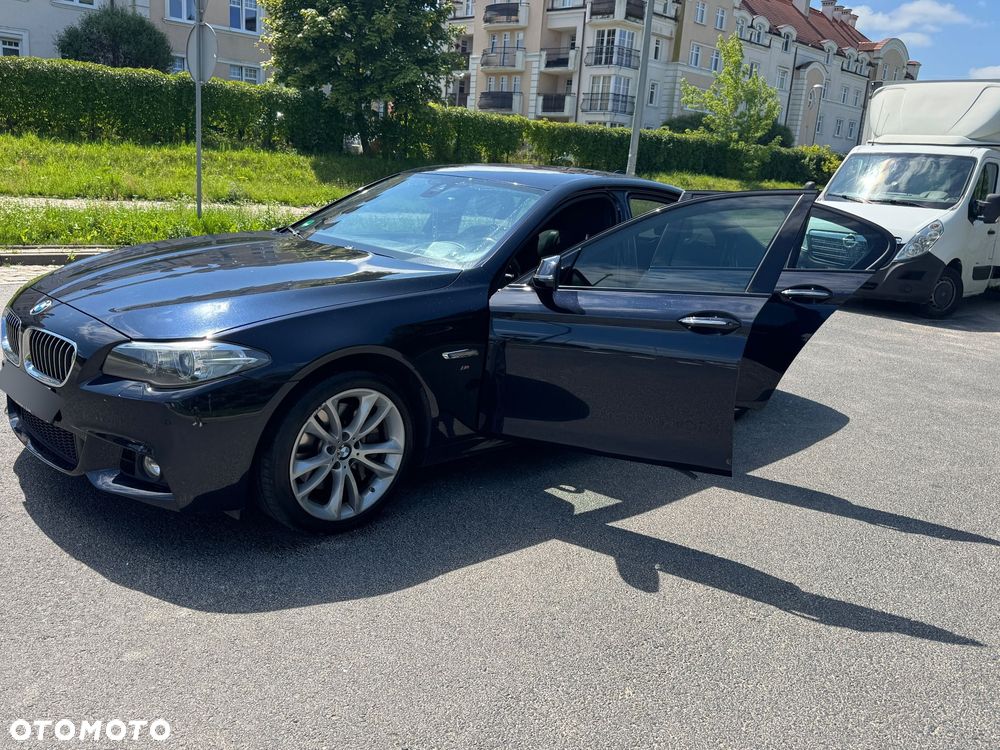 BMW Seria 5 525d xDrive - 7