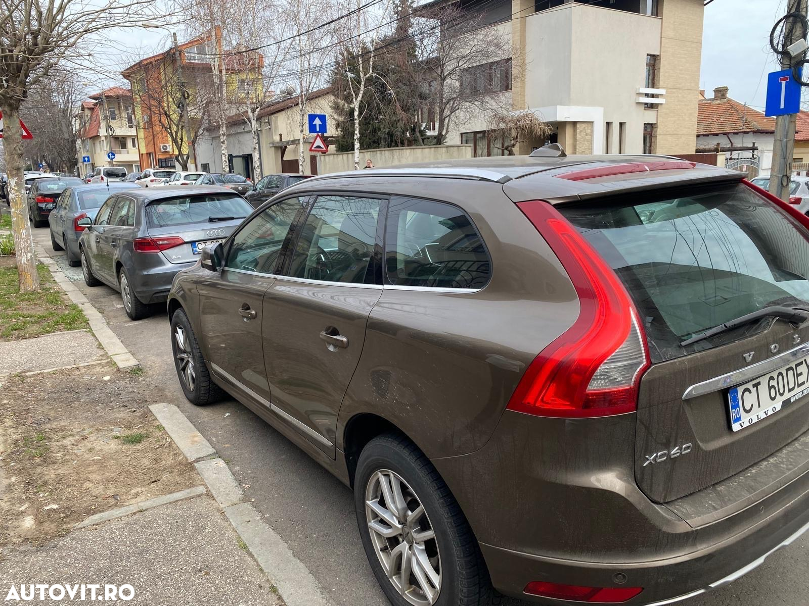 Volvo XC 60 D5 AWD Momentum - 5