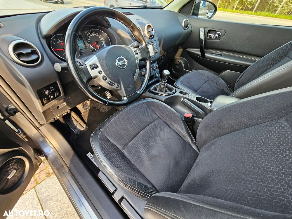 Nissan Qashqai 1.6 DCI TEKNA - 24