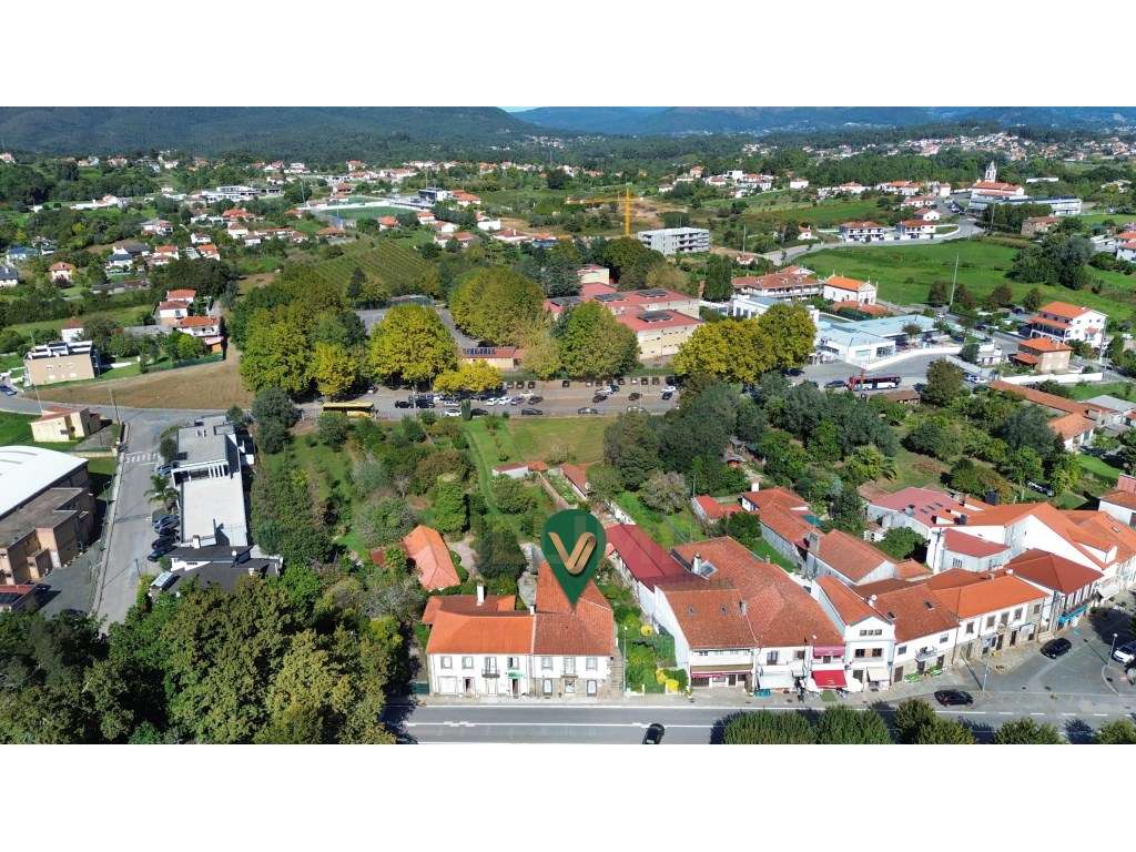 Moradia T4 c/ Espaço Comercial e Terreno | Lanheses - Viana do Castelo - Grande imagem: 2/50