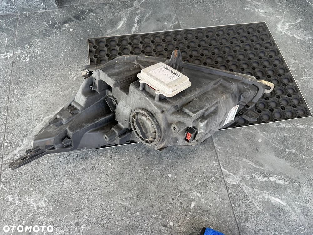 Opel Insignia 2,0 CDTI 07-13r lampa przód prawa xenon - 6