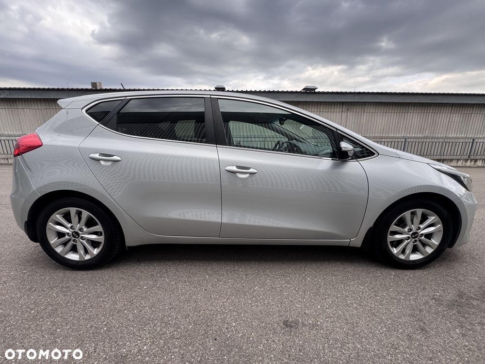 Kia Ceed 1.6 GDI DCT Platinum Edition - 10