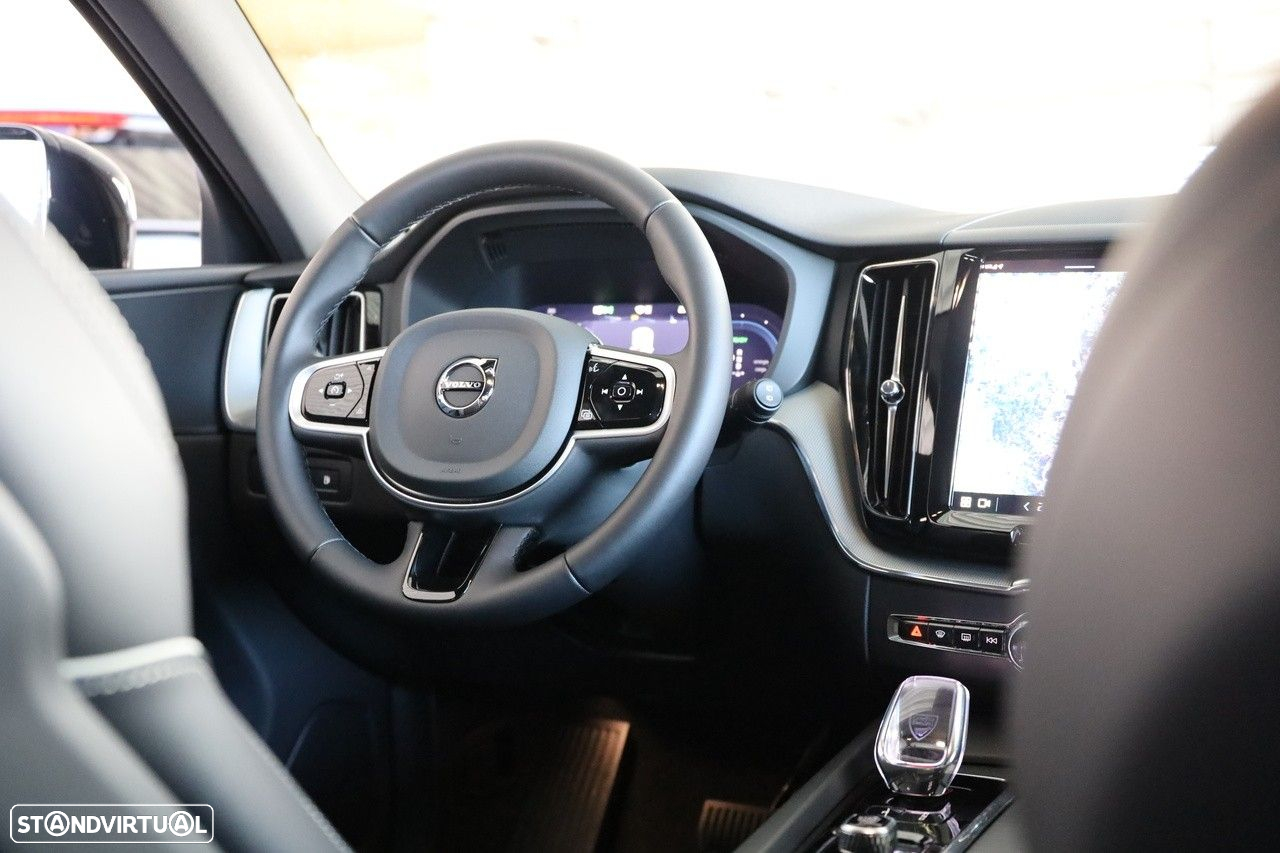 Volvo XC 60 2.0 T6 PHEV Black Edition AWD - 12