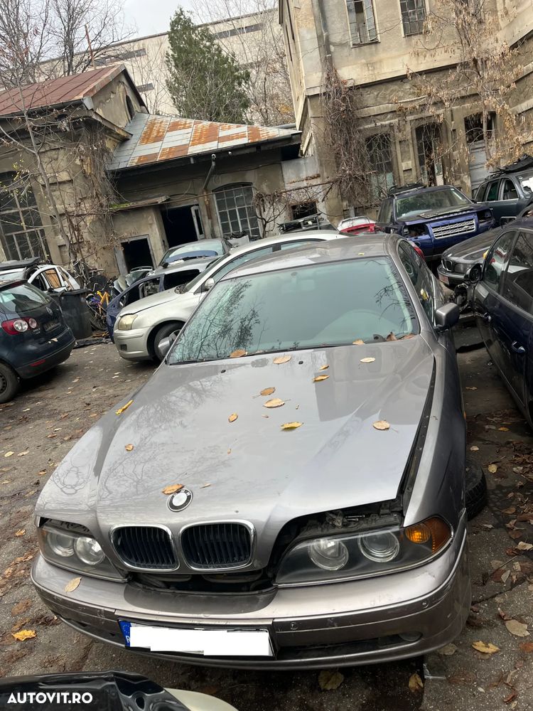 Dezmembrez Bmw 525d E39 sedan facelift 2,5 diesel 163CP gri - 2