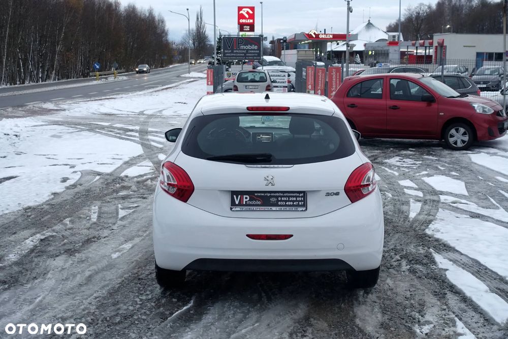Peugeot 208 HDi 68 Like - 6