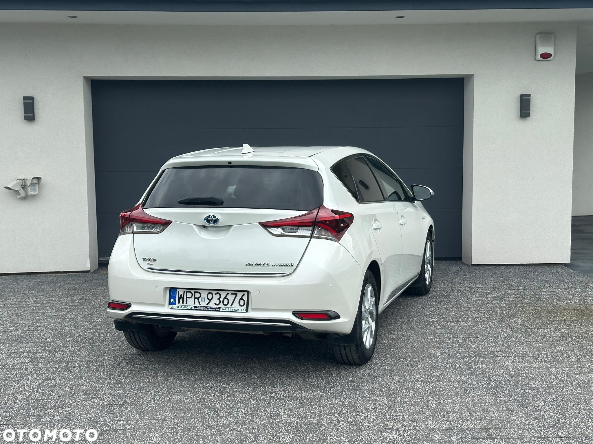 Toyota Auris Hybrid 135 Premium - 11