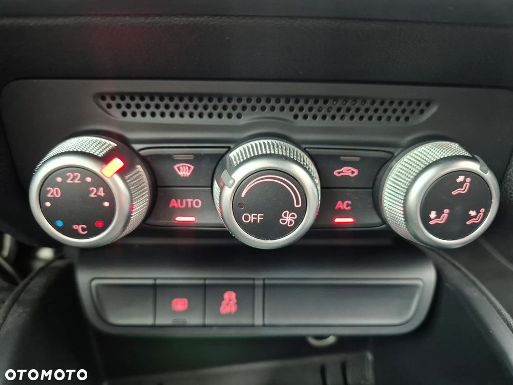 Audi A1 3-drzwiowe 1.4 TFSI S line Sportpaket - 13