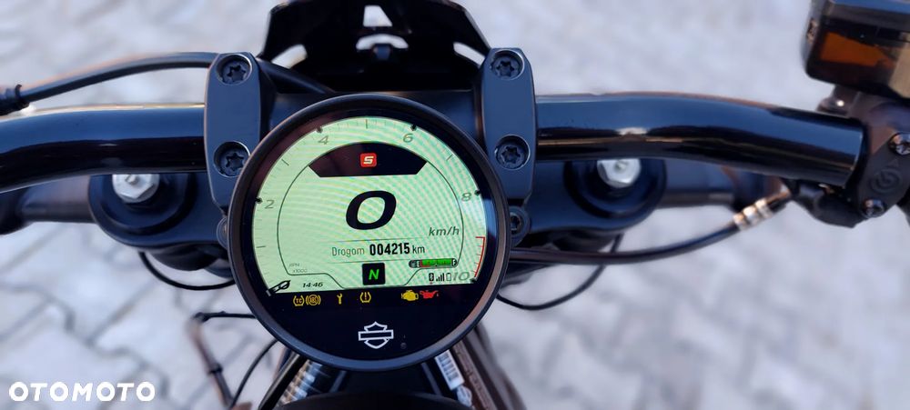 Harley-Davidson Sportster - 11