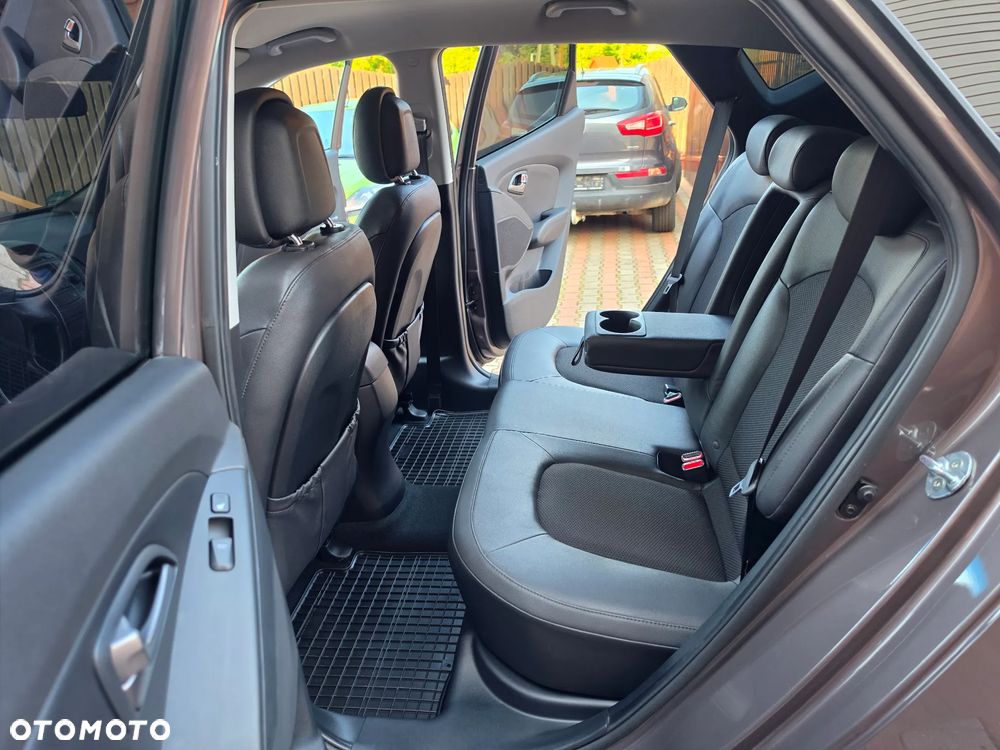 Hyundai ix35 2.0 CRDi 4WD Premium - 26