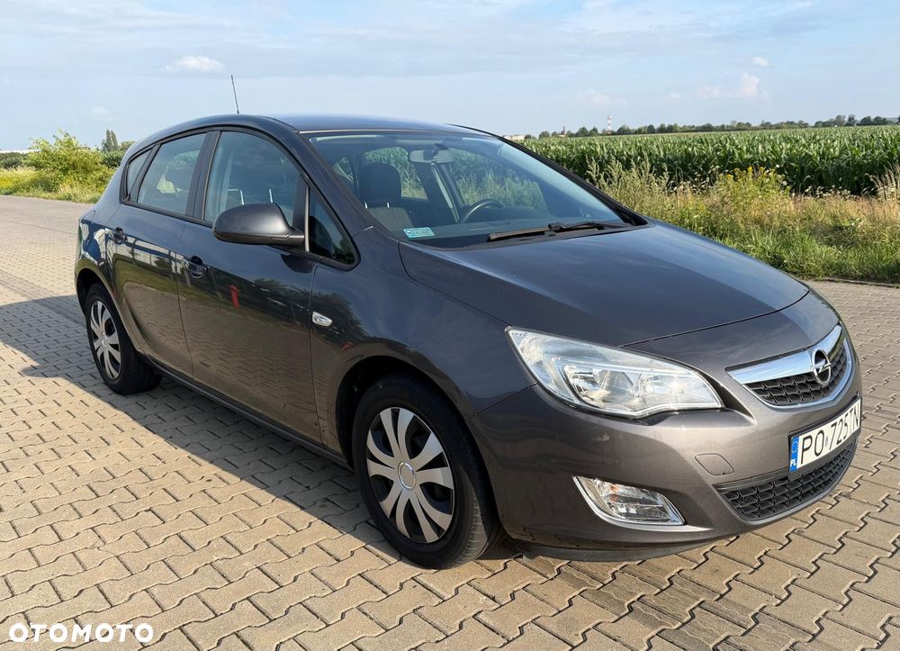 Opel Astra 1.6 Cosmo - 1