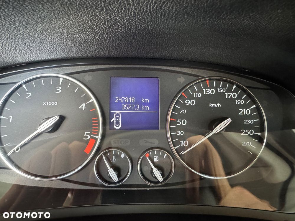Renault Laguna 2.0 dCi FAP Dynamique - 11