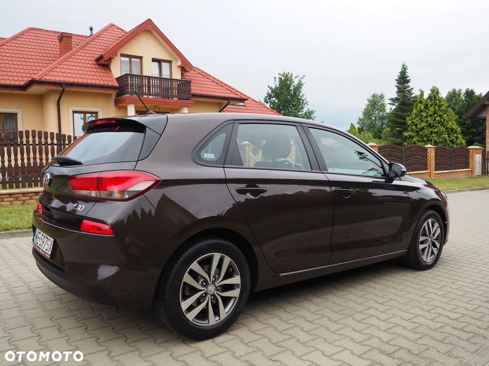 Hyundai i30 1.6 D Comfort - 17