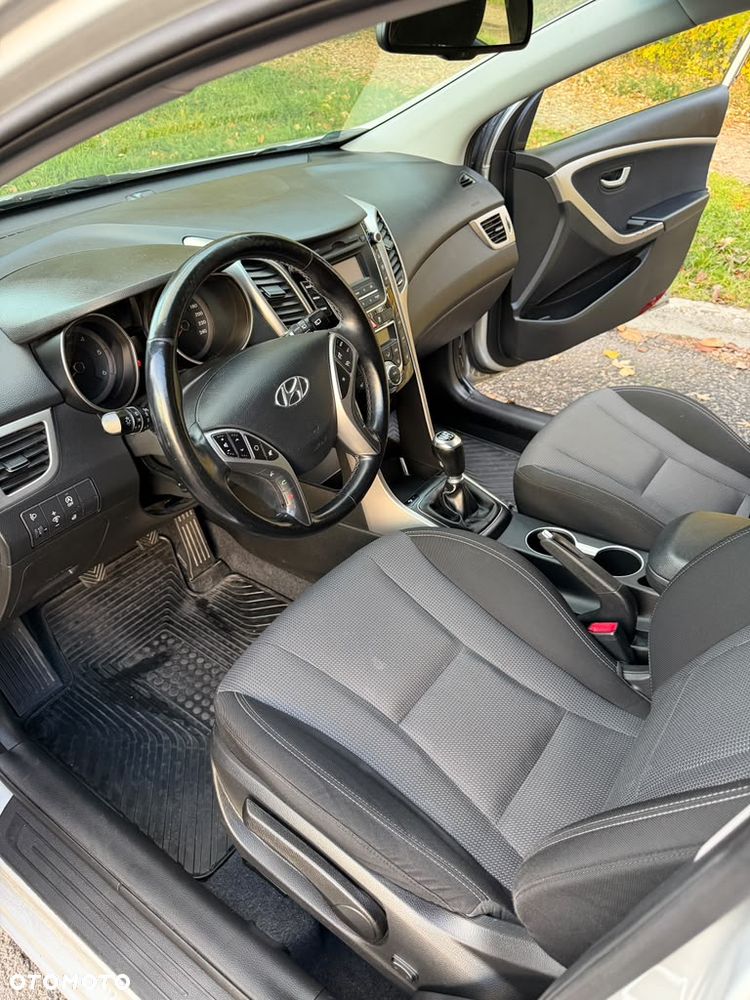 Hyundai i30 1.6 CRDi Comfort - 10