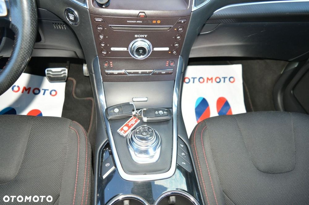 Ford S-Max - 28
