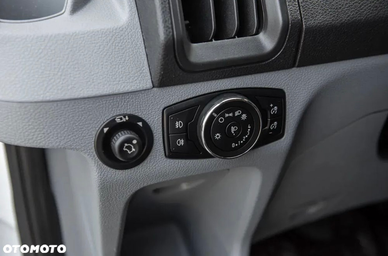 Ford Transit - 11
