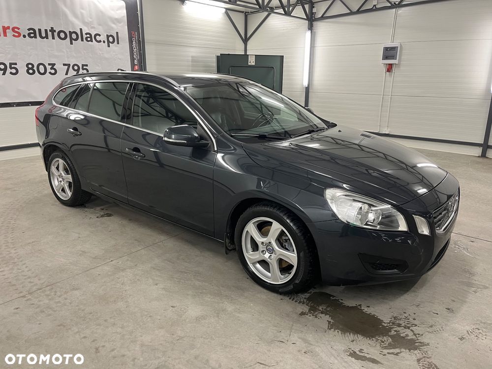 Volvo V60 DRIVe Momentum - 10