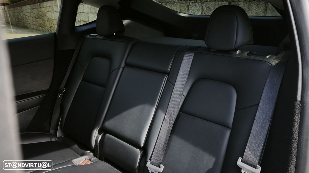 Tesla Model Y Tração Traseira - 28