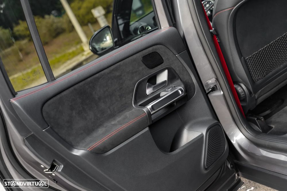 Mercedes-Benz GLB 35 AMG 4Matic Speedshift DCT 8G - 27