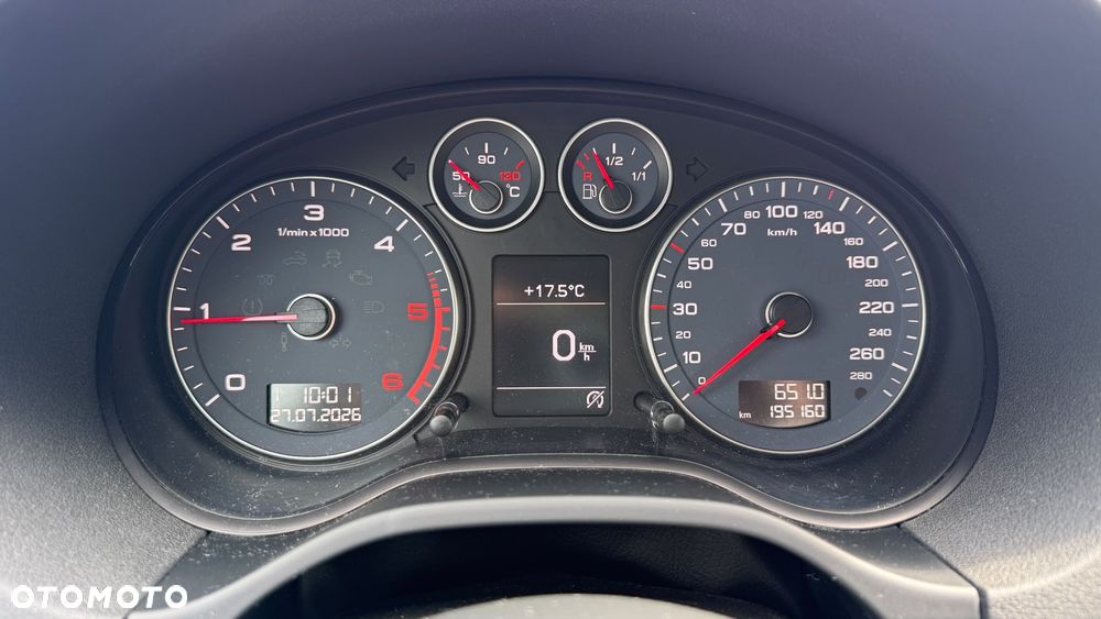 Audi A3 Sportback 2.0 TDI DPF quattro Ambiente - 8