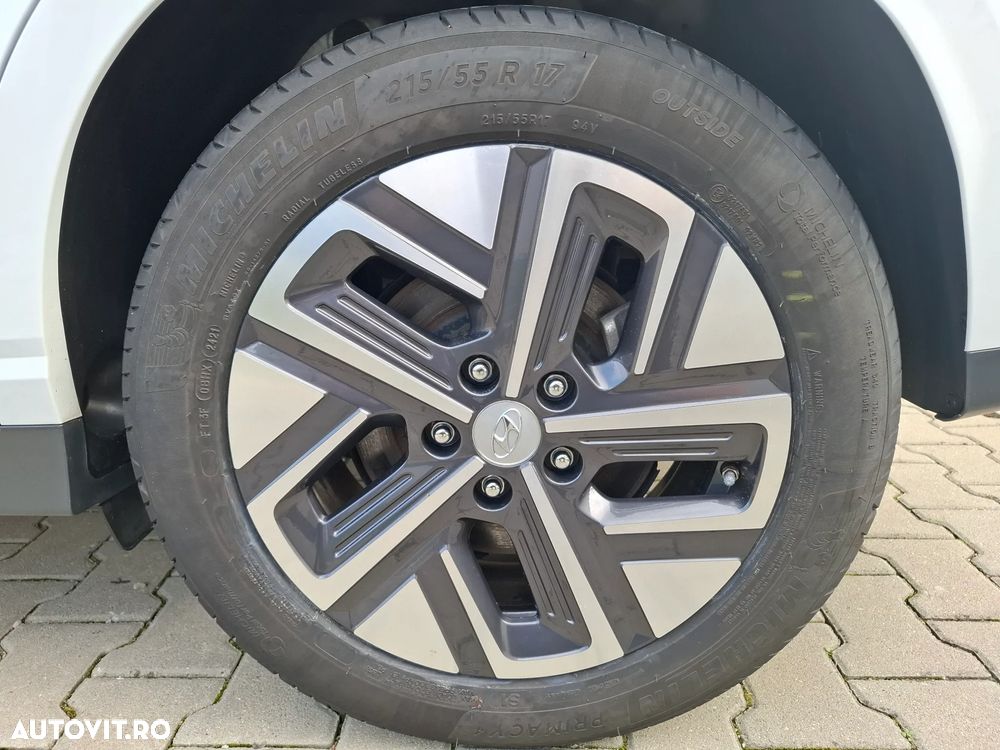 Hyundai KONA EV Advantage - 12