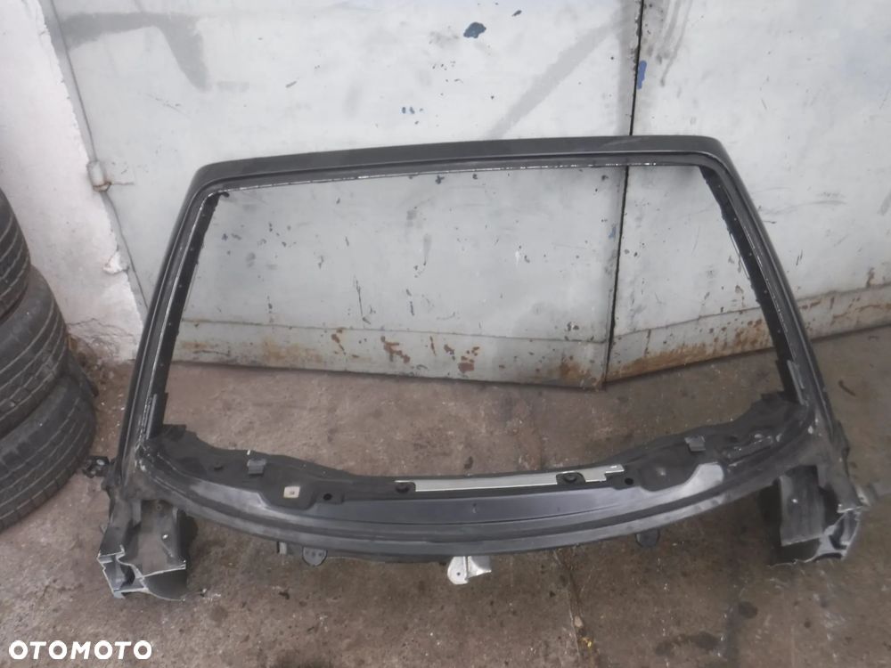 Audi TT 8J cabrio  ramka stelaz szyby przod slupek slupki - 1