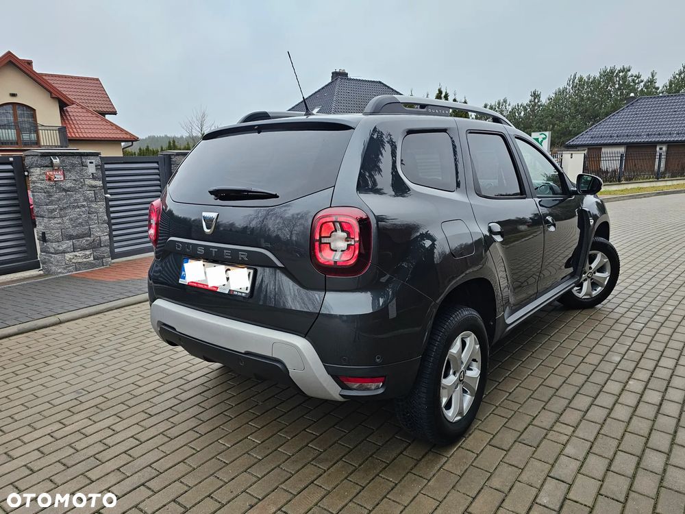 Dacia Duster 1.6 SCe Prestige - 4