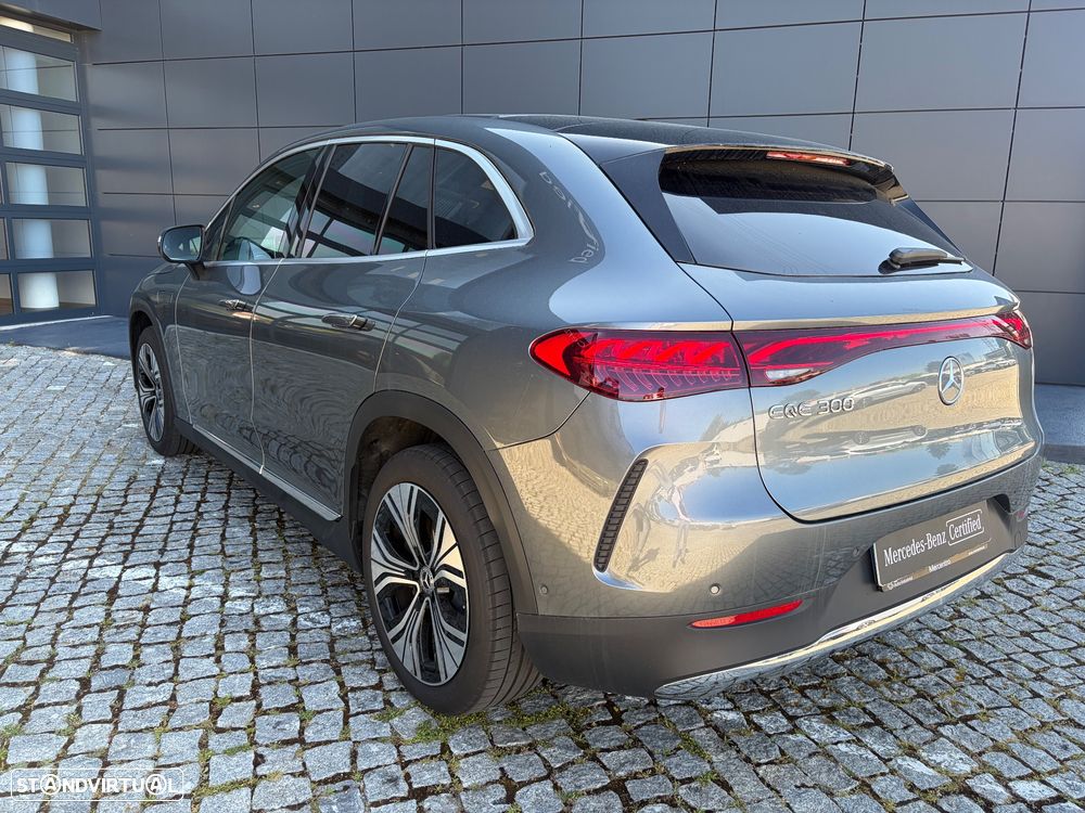 Mercedes-Benz EQE SUV 300 - 11