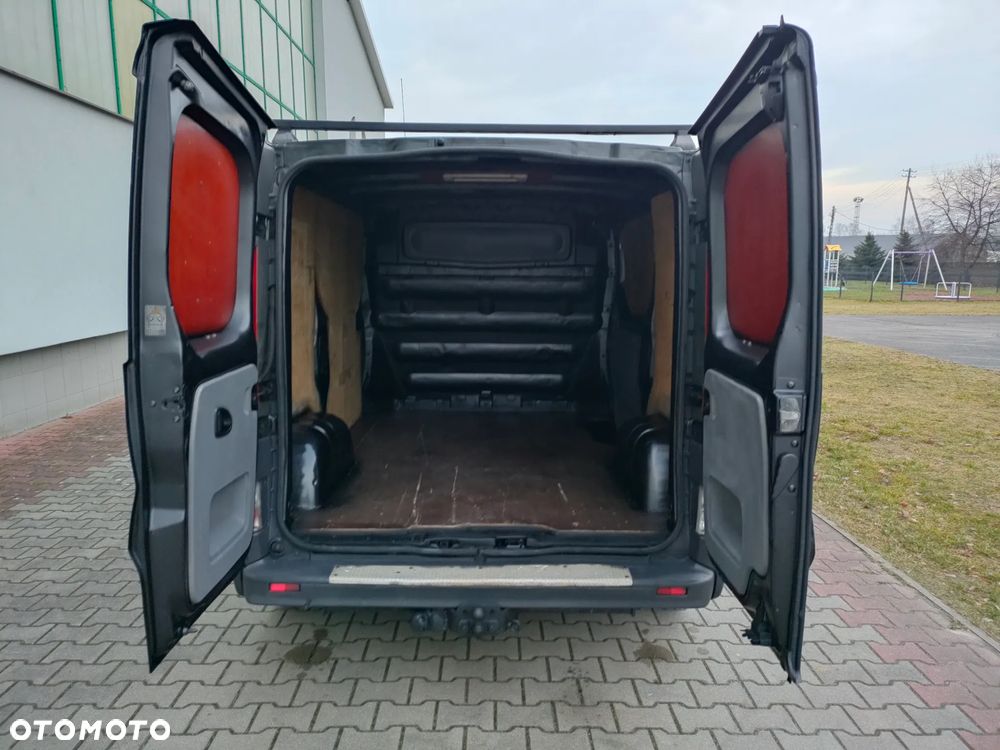 Opel Vivaro - 19