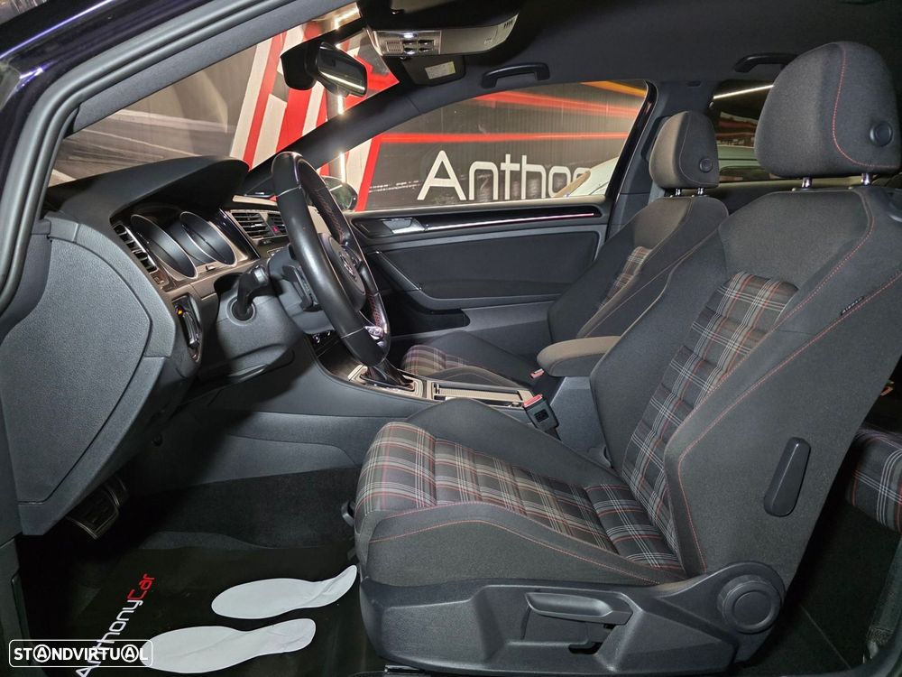VW Golf 2.0 TSi GTi DSG - 13