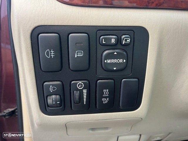 Toyota Land Cruiser - 10