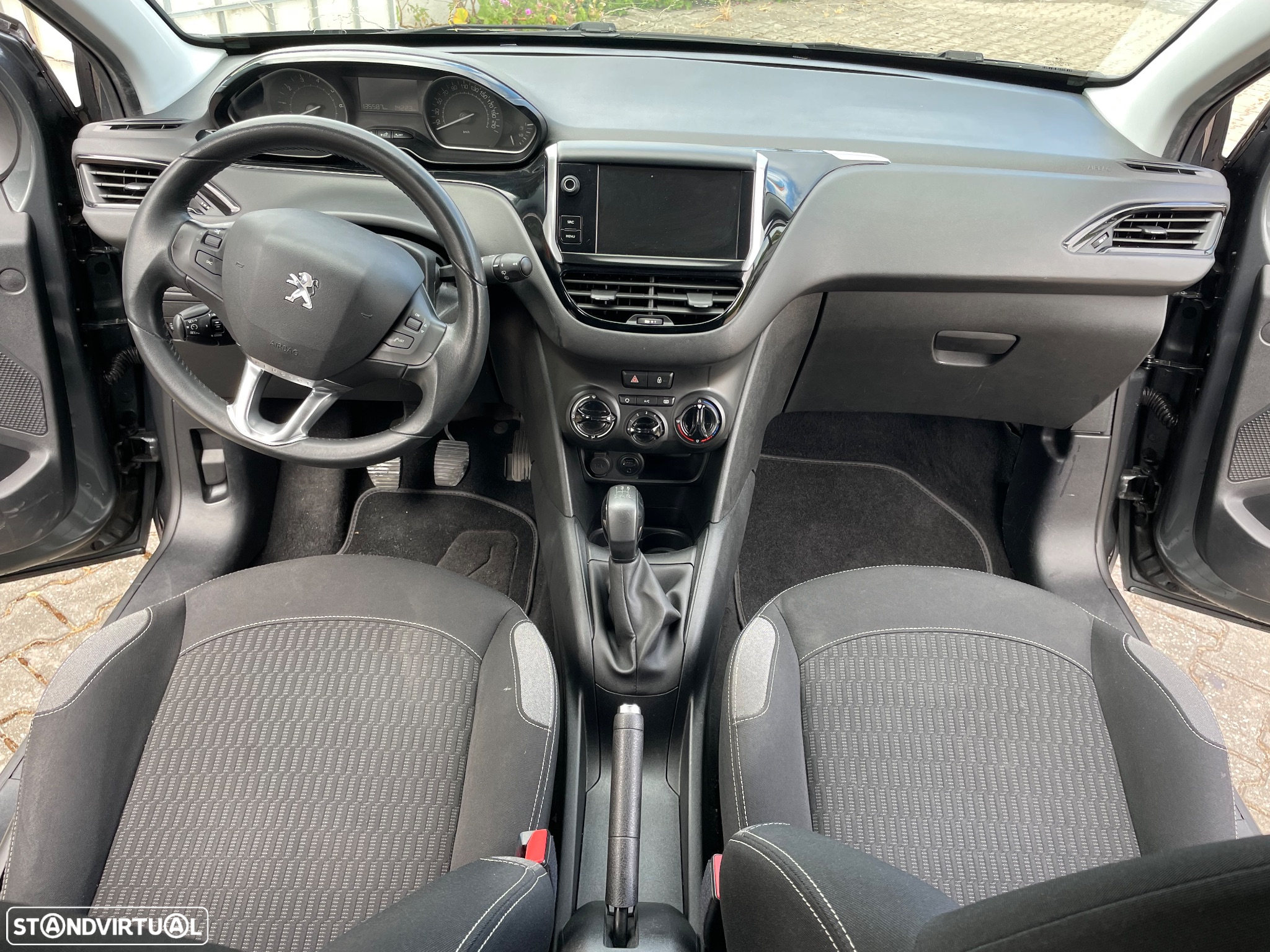 Peugeot 208 1.2 VTi Active - 26