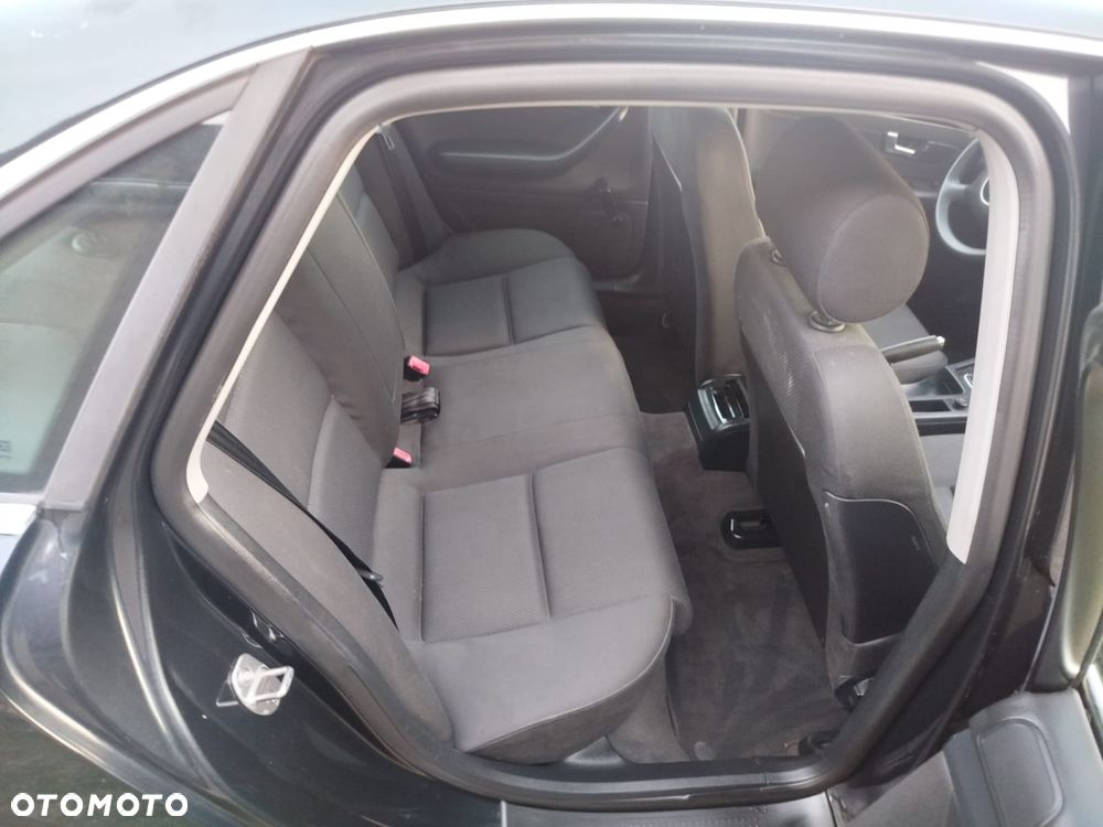 Audi A4 Limousine 1.8 T - 16