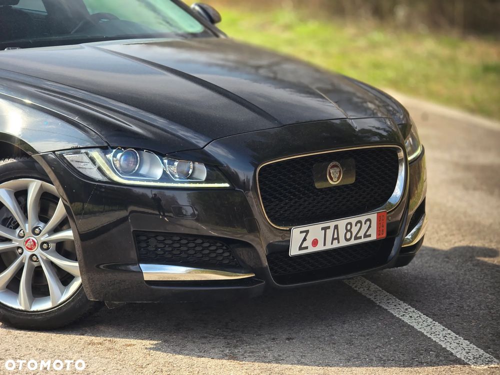 Jaguar XF 20d AWD Prestige - 33