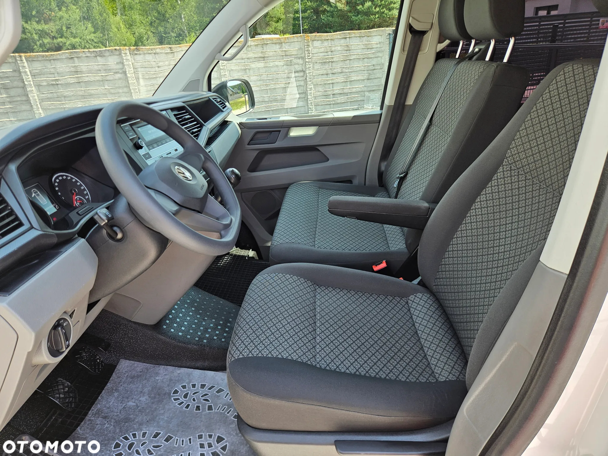 Volkswagen Caravelle 6.1 2.0 TDI L2 Comfortline - 5