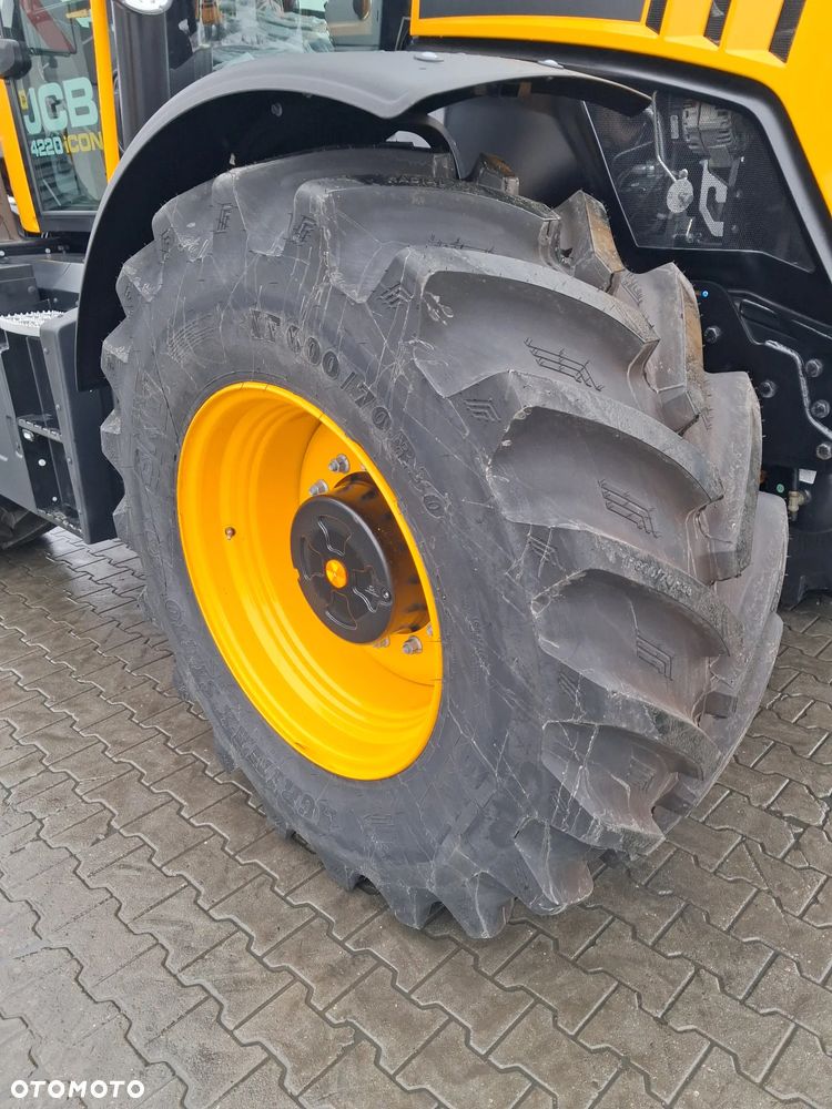 JCB FASTRAC 4220 ICON - 9