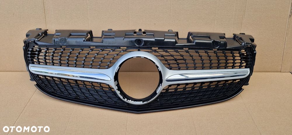 MERCEDES SLC R172 172 GRILL ATRAPA RAMA GRIL ŁADNA !! - 1