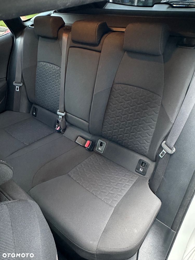 Toyota Corolla 1.8 Hybrid Executive - 27