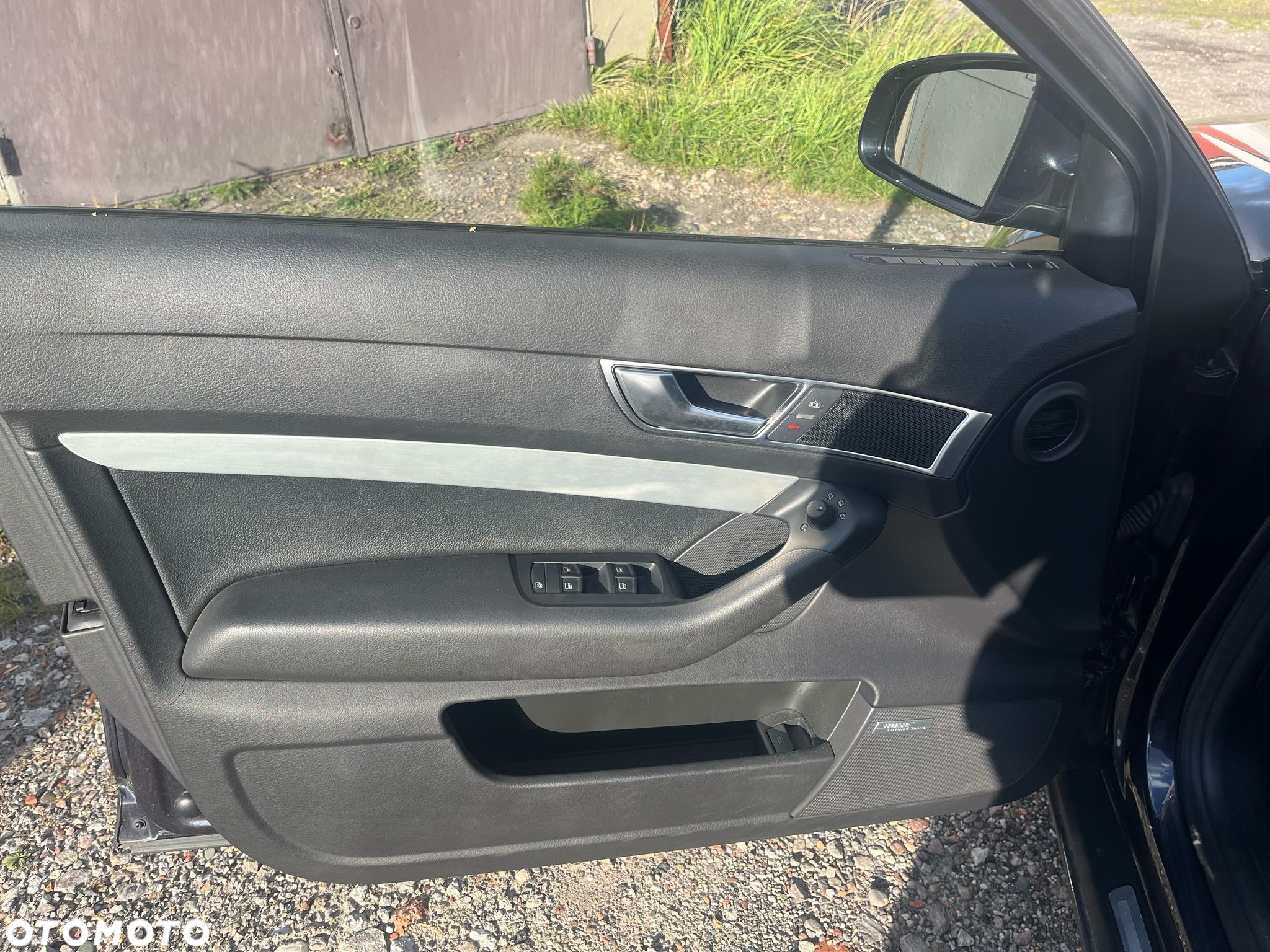 Audi A6 Avant 4.2 quattro tiptronic - 24