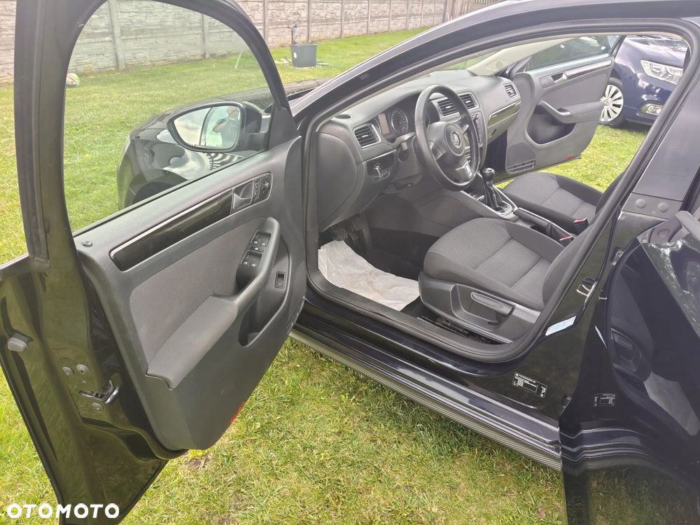 Volkswagen Jetta 1.6 TDI Blue Motion Technology Match - 7