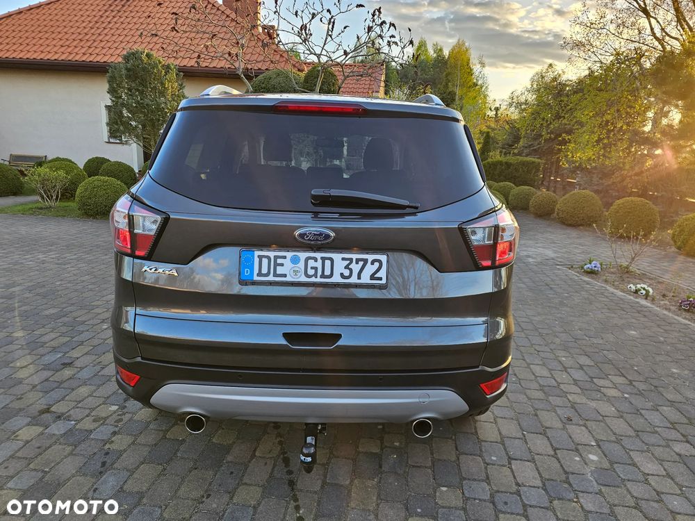 Ford Kuga - 11