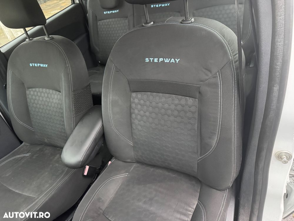 Dacia Lodgy 1.2 TCe 115 CP Stepway - 7