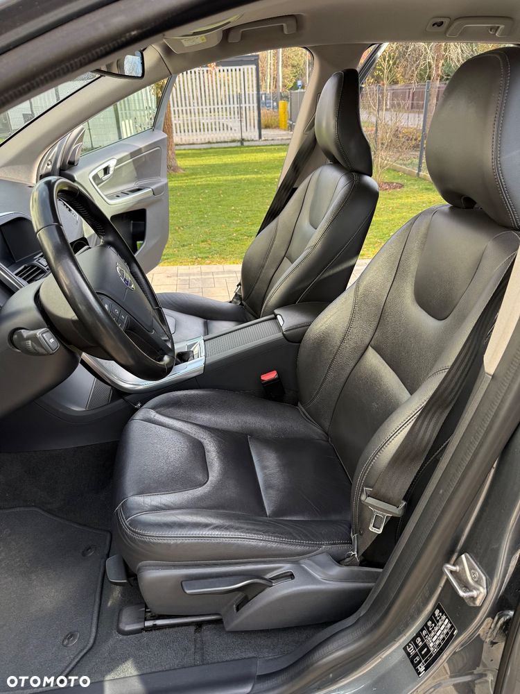 Volvo XC 60 D3 Drive-E Kinetic - 9