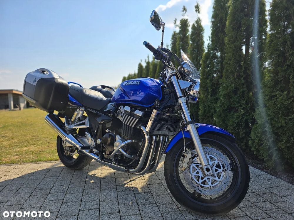 Suzuki GSX - 4