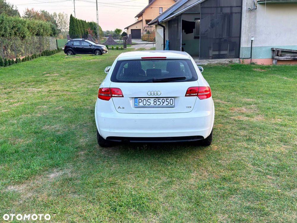 Audi A3 Sportback - 3