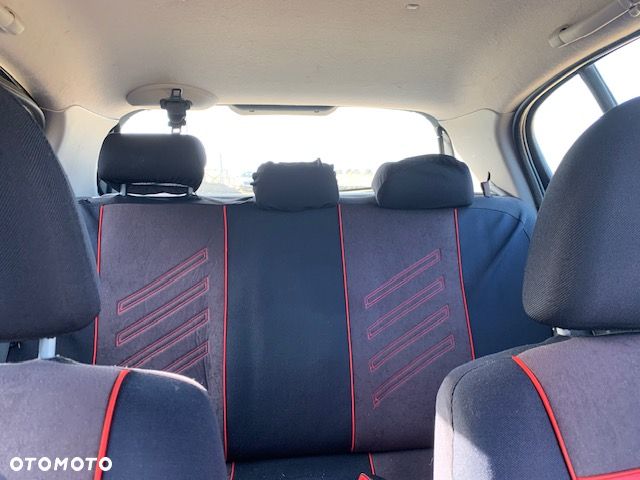 Nissan Almera 1.5 acenta PLUS - 5