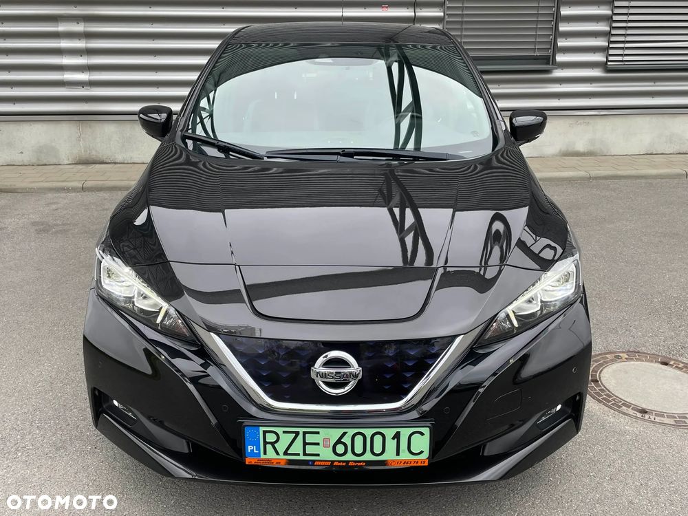 Nissan Leaf 40 kWh TEKNA - 10