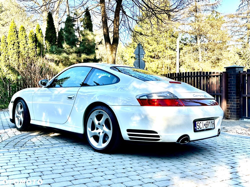 Porsche 911 - 4