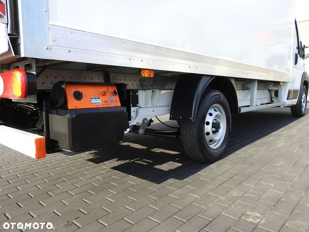 Fiat DUCATO  KONTENER WINDA 8 PALET TEMPOMAT NAWIGACJA LEDY KLIMATYZACJA  130KM - 17