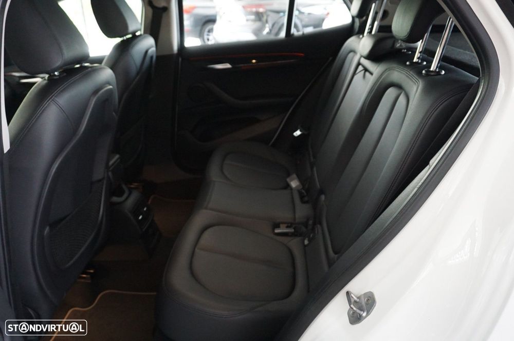 BMW X2 sDrive18d Aut. Advantage Plus - 8